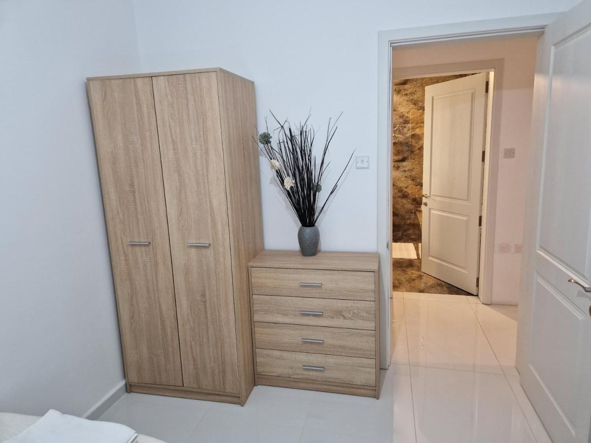 Apartmán Town Pent House Luqa Exteriér fotografie